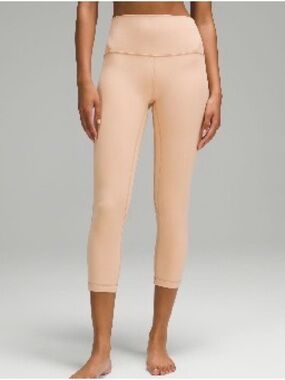 Lululemon Align High-rise crop 23. Color Contour. New